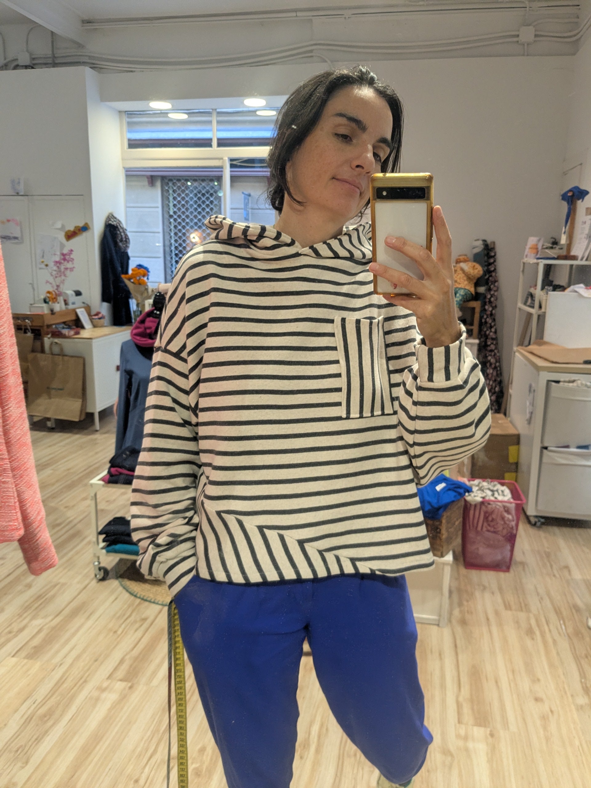 SUDADERA RAYAS CAPUCHA