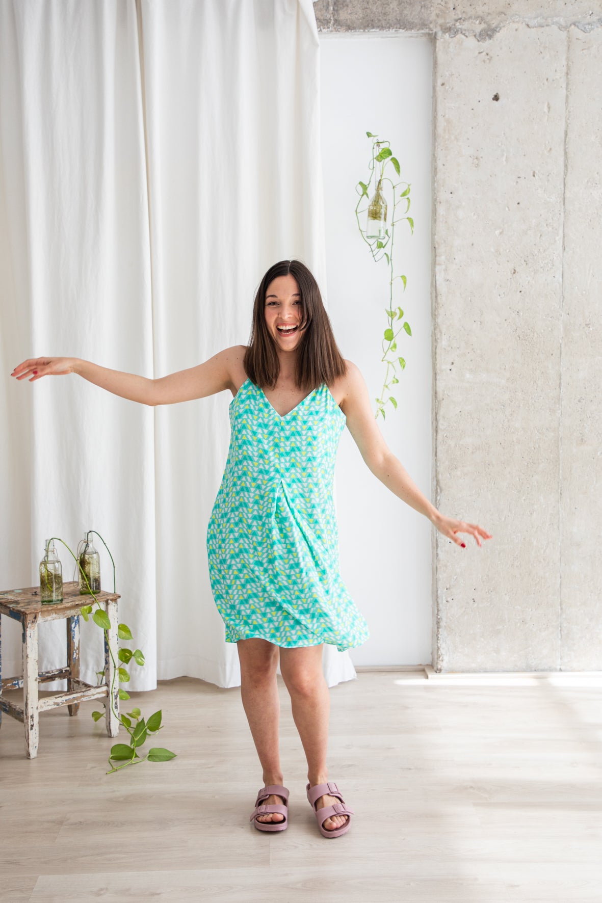 VESTIT SINGAPORE ESTAMPAT TRIANGLES