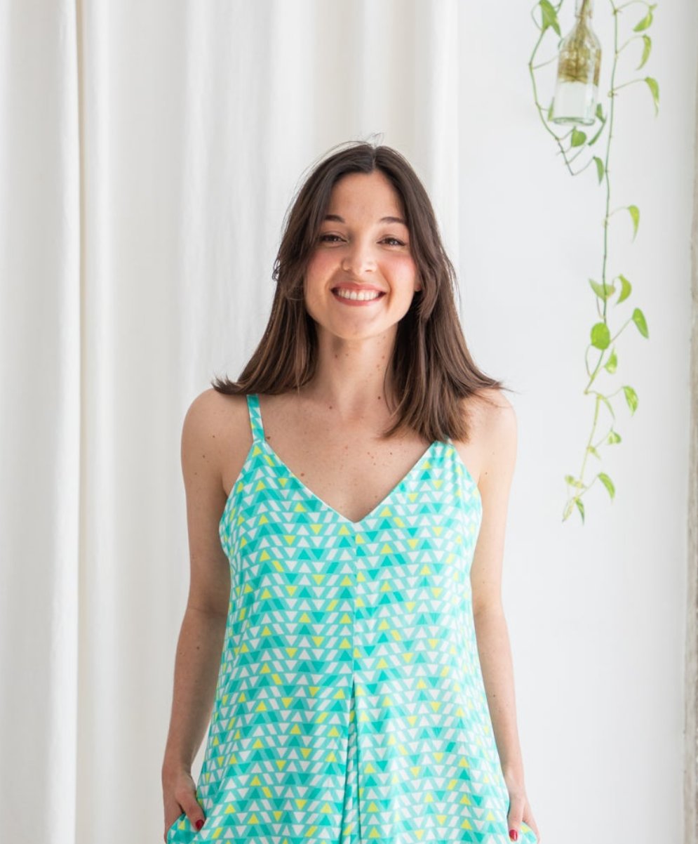VESTIT SINGAPORE ESTAMPAT TRIANGLES