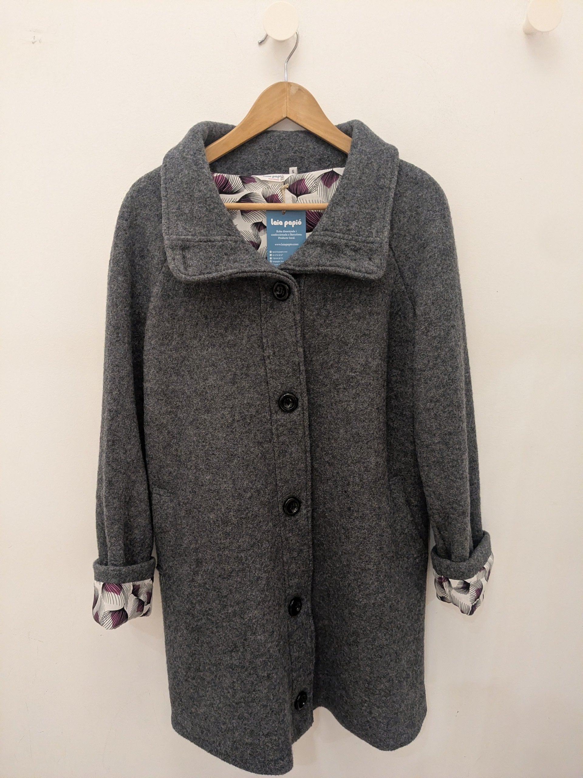 ABRIGO LANA GRIS