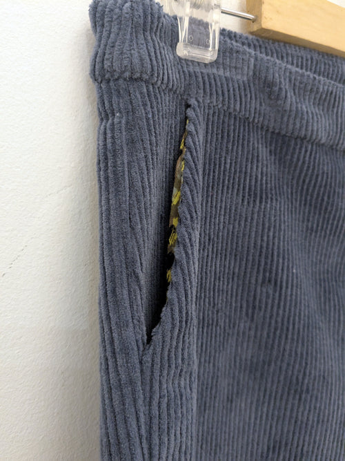PANTALON TRINI PANA GRIS AZULADO