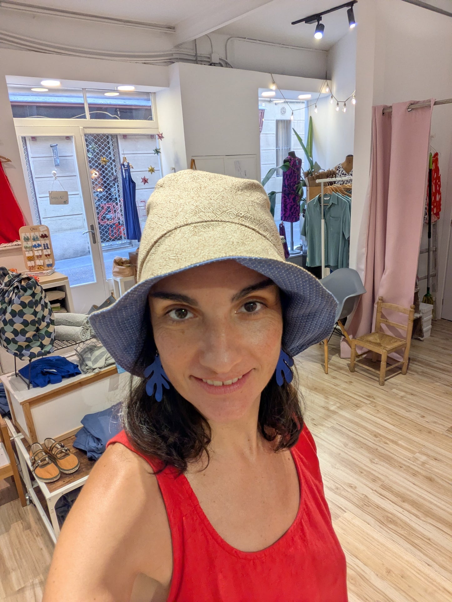 Bob reversible azul marrón
